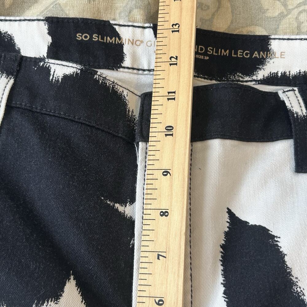 Chicos So Slimming Girlfriend Slim Leg Ankle Pants 16P Cow Print Black Cream - Picture 9 of 10